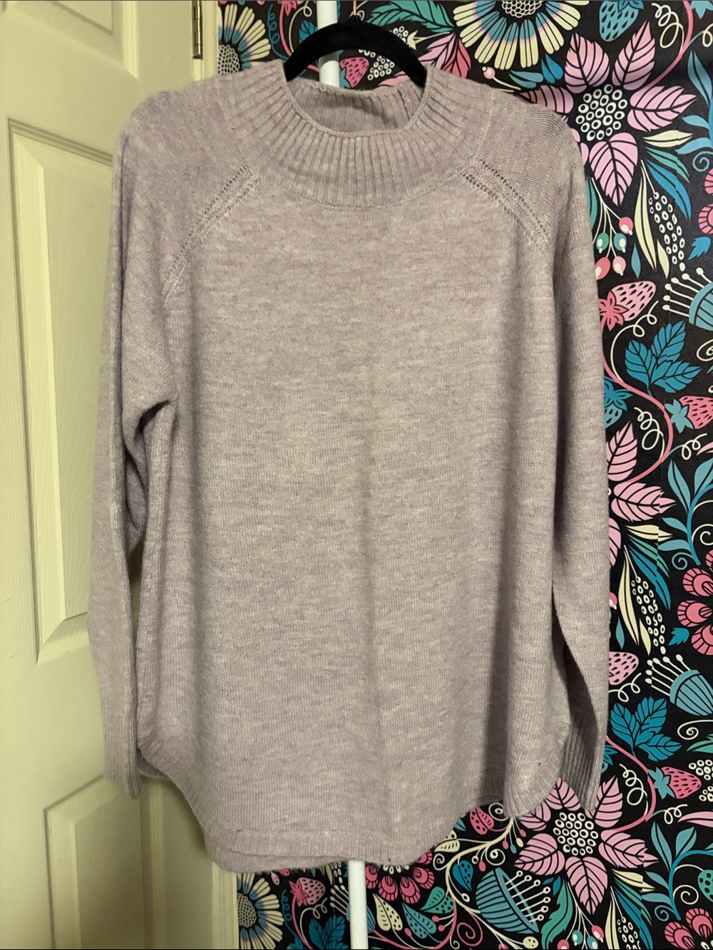 Reitmans Soft Lavender Crewneck Sweater